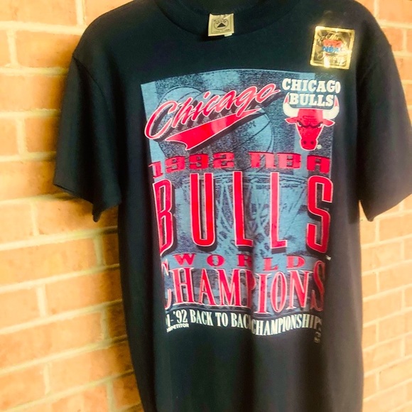 NBA Other - Vintage 1992 NBA Licensed Chicago Bulls World Championship T-shirt (Back 2 Back)